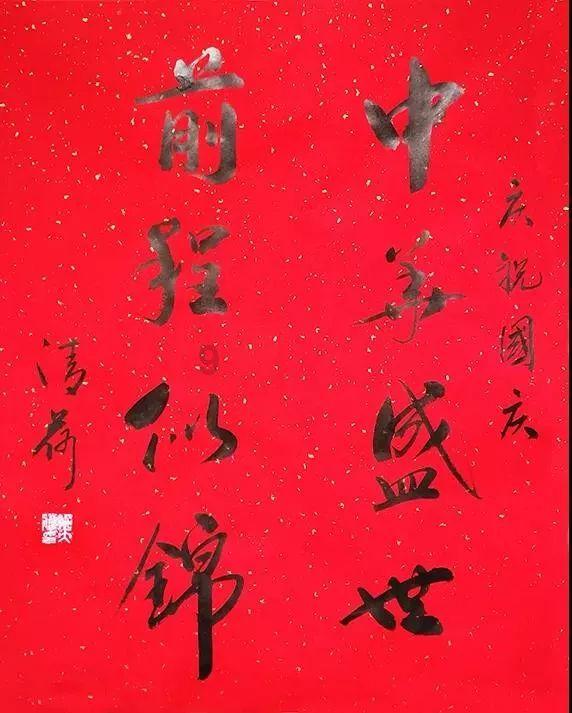 解锁你的困惑,电视机是应该选择挂墙式还是放在桌上?哪一种更好?助你一臂之力